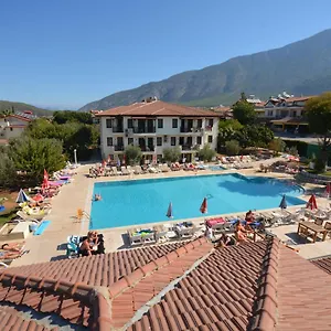 https://saray-hotel-fethiye.aegeanhotels.net